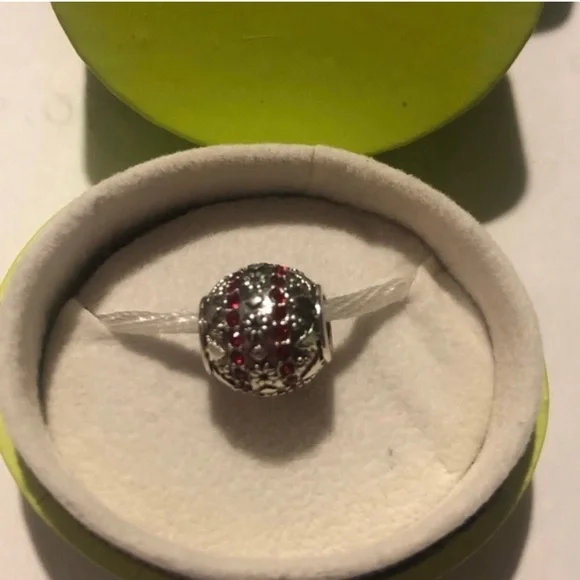 NEW- Chamilia Christmas bead Sterling Silver and red Swarovski crystals- NWOT - Picture 2 of 2